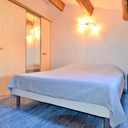 Holiday home Stunning In Laudun-lardoise With Wifi Laudun